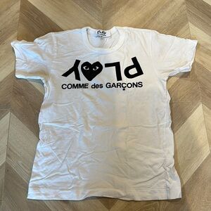 AUTHENTIC CDG Play tshirt